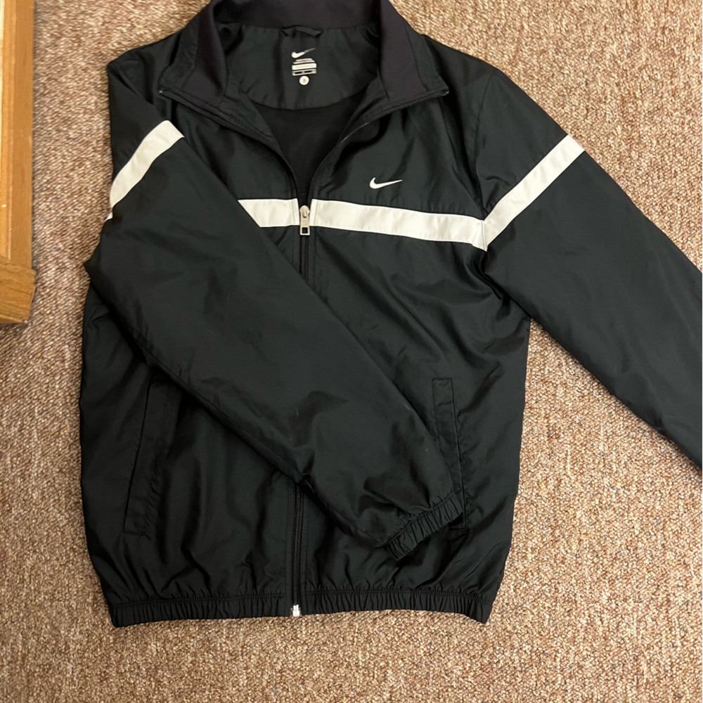 Black Nike windbreaker size small